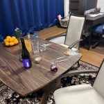 テーブルを買いました。